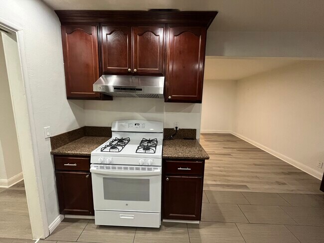 Foto del edificio - 5471 Orchard St