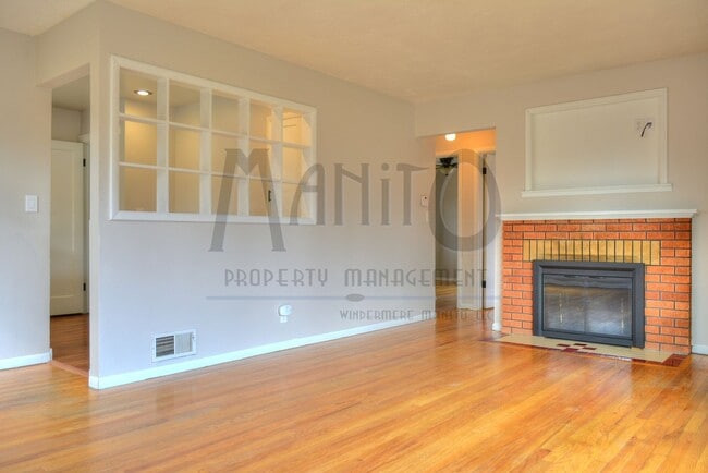 Building Photo - Charming 2 Bedroom 1 Bath Home!