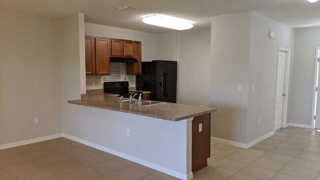 Foto del edificio - 245 Arbor Lakes Dr