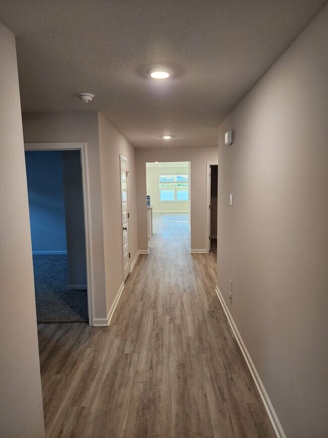 Building Photo - 6541 Slabinski Ln