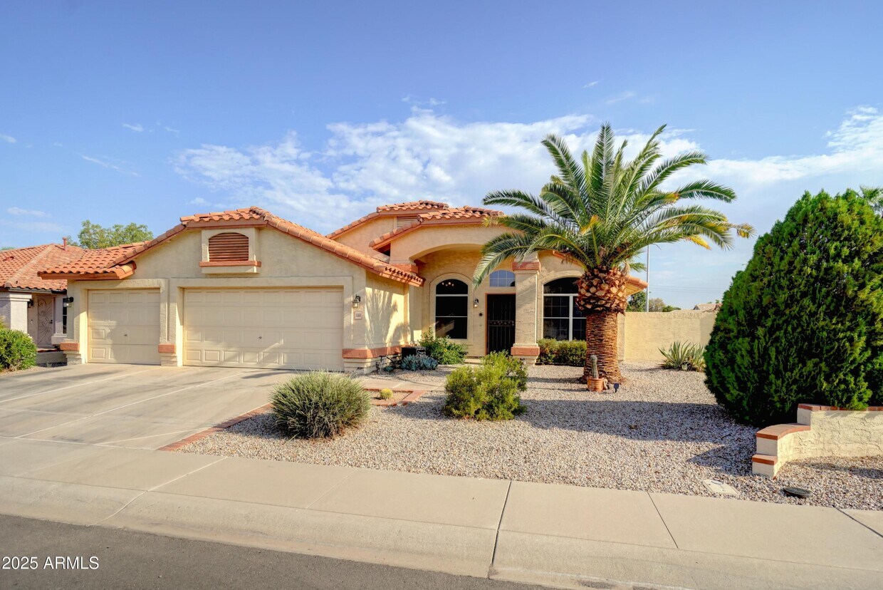 Foto principal - 1560 W Winchester Way