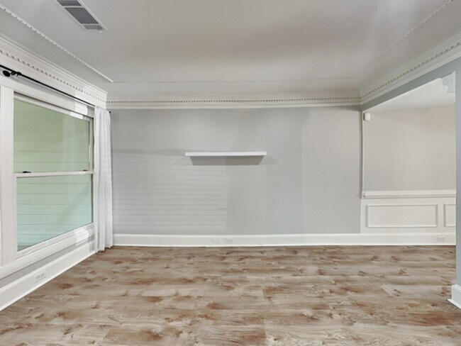 Foto del edificio - 325 Towergate Pl