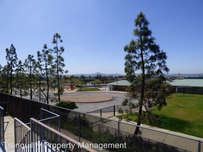 Foto del edificio - 960-990 Coleen Ct