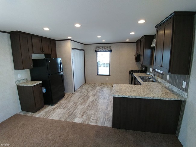 Building Photo - 2 br, 2 bath Mobile Home - 7 Cherry Ln