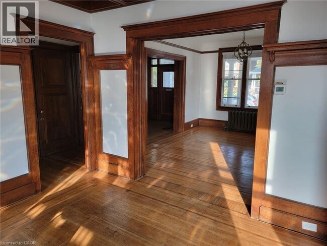 Building Photo - 43 Barnesdale Ave S