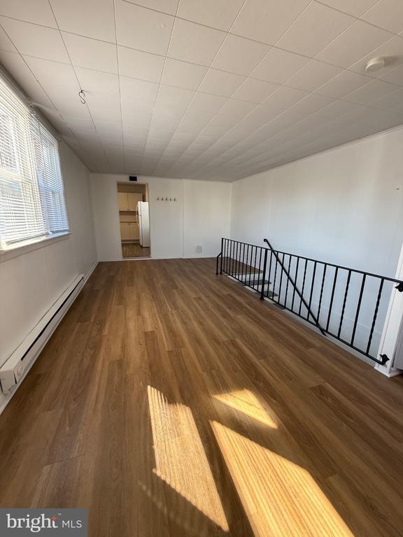 Building Photo - 33 E 4th St