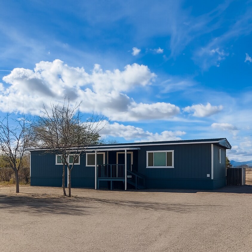 Foto principal - Charming 3 Bedroom Home