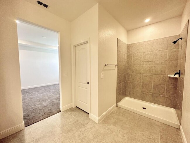 Foto del edificio - 8808 Cascade Price Cir