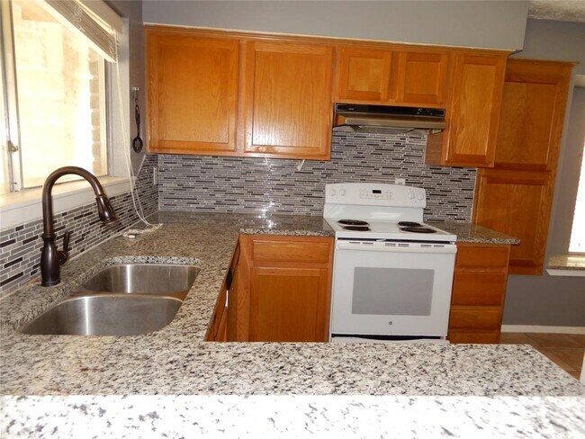 Foto del edificio - 15610 Morning Dove Dr