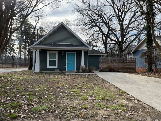 Building Photo - 3301 W Capitol Ave