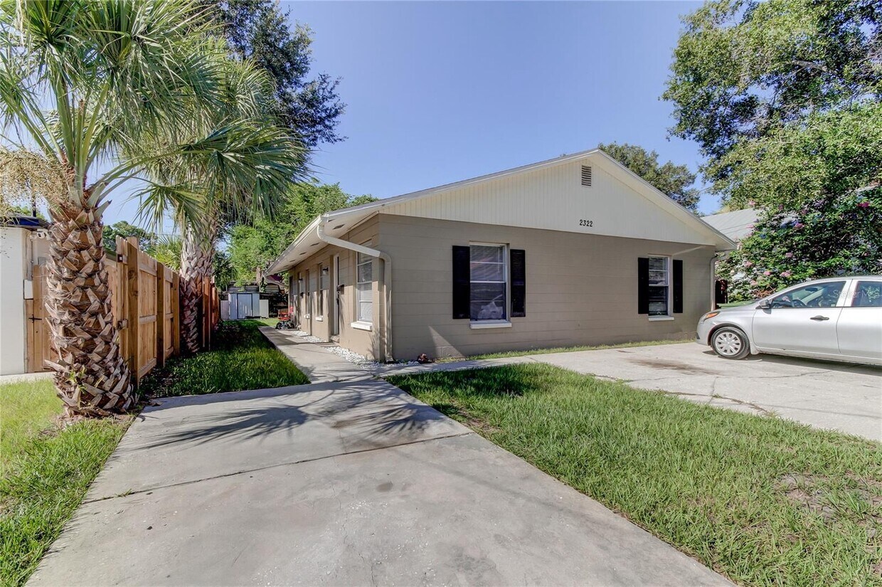 Foto principal - 2322 W Saint John St