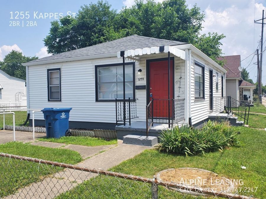 West Indy 2BR/2BA House w/Garage! House for Rent in Indianapolis, IN