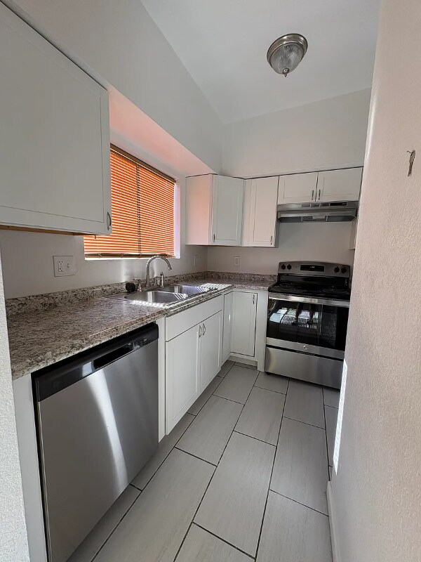 Foto del edificio - 117 E King Rd