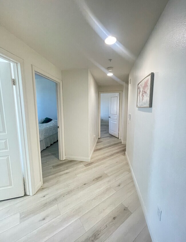 Foto del edificio - 12664 Chapman Ave
