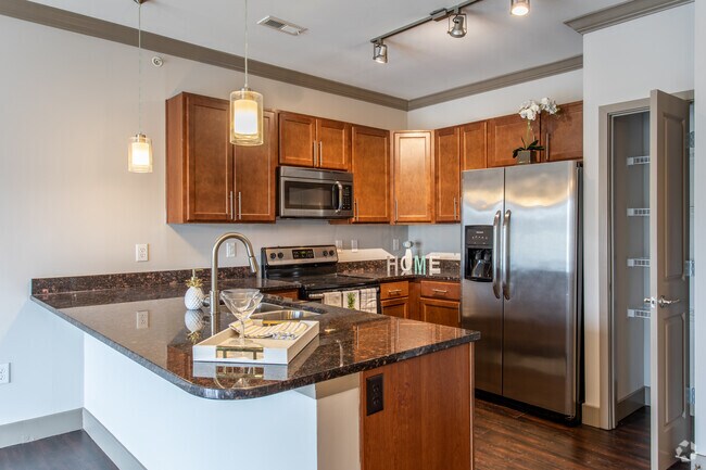 The Beaufort-2 - 1Br,1B - 724 ft² - The Seasons of Carmel