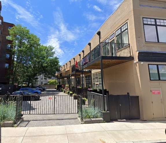 Building Photo - 1861 Dorchester Ave