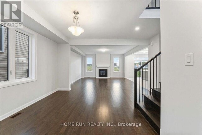 Building Photo - 106 Lynn Coulter St