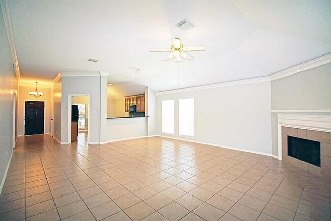 Building Photo - 21922 Golden Cedar Dr
