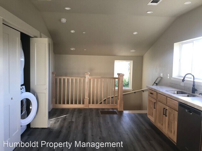 Foto del edificio - 2 br, 1 bath House - 2004 G Street #B