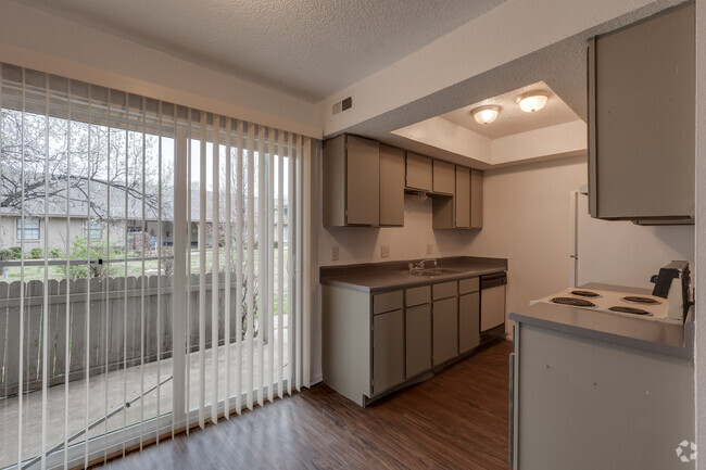 1BR/1BA- 672SF - Parkridge Apartments