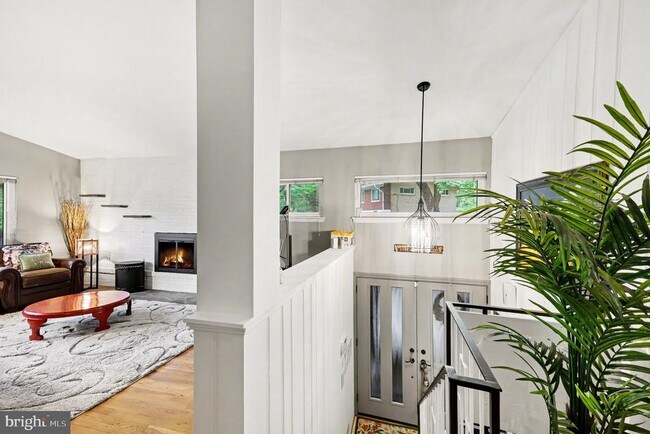 Foto del edificio - 6306 Beachway Dr