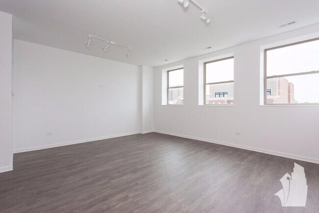 Foto del edificio - 931 W Dakin St