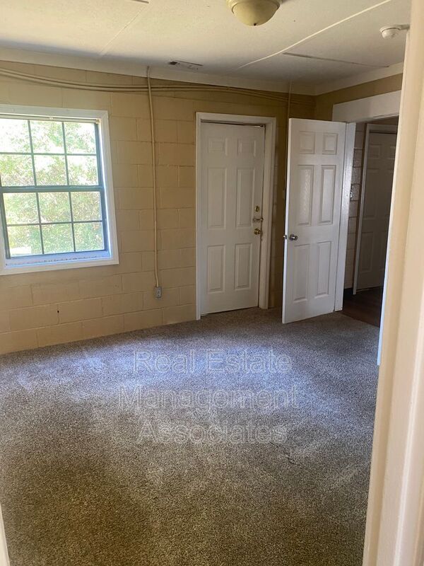 Foto del edificio - 919 Cleveland St