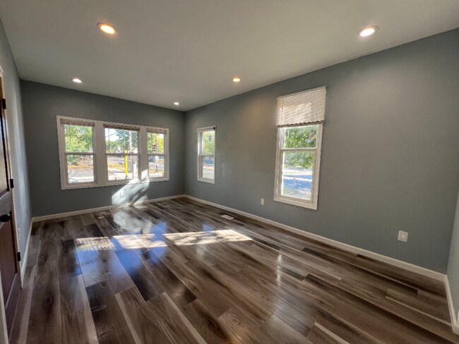Foto del edificio - 3046 Bryant Ave S