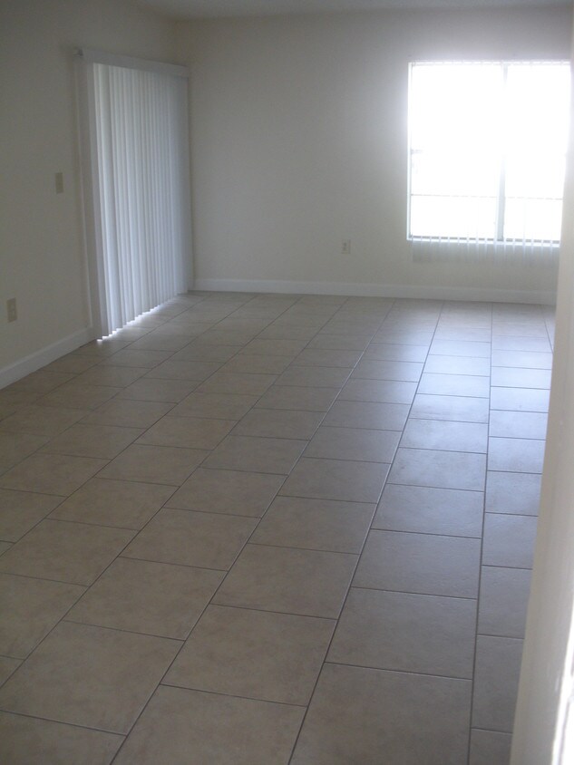 21227 US Hwy 19 N, Clearwater, FL 33765 Apartments Clearwater, FL