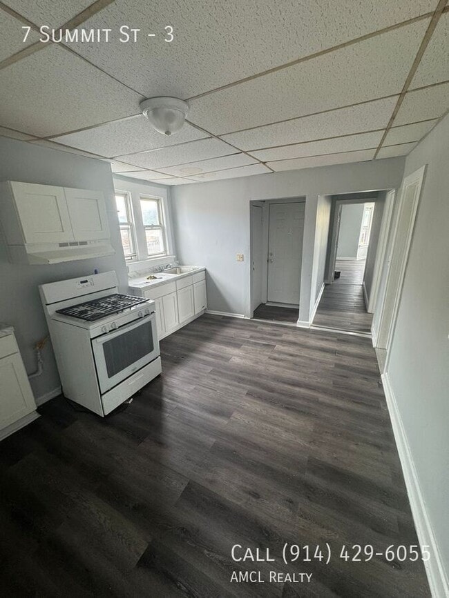 Photo - 7 Summit St Apartment