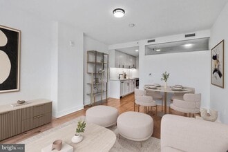 Building Photo - 1211 Van St SE