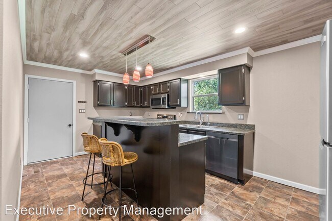 Building Photo - 2 br, 1 bath House - 1615 Mulberry St