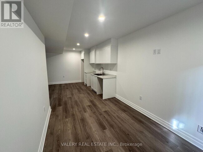 Photo du bâtiment - 7489 Marvel Dr