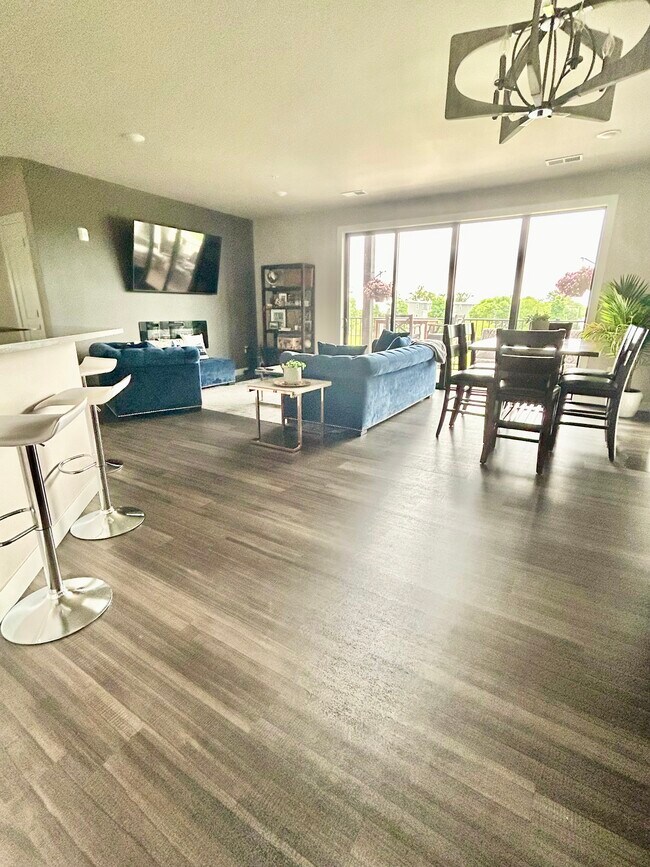 Foto del edificio - 750 S Pier Dr