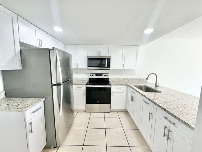 Building Photo - PIKUS (Sunshine Villas - 1936 Sunshine Blvd)