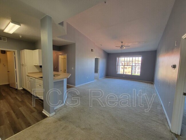 Foto del edificio - 5530 Metrowest Blvd