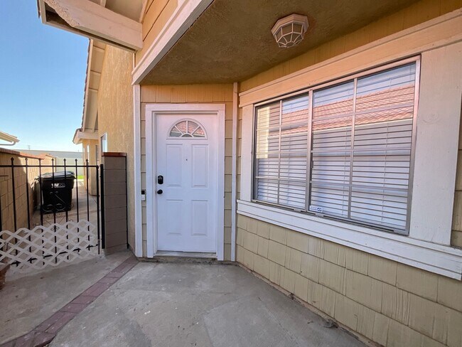 Building Photo - Single-family home 3 bedroom 2 bathroom located in the highly sought-after area of Chino Hills, CA.