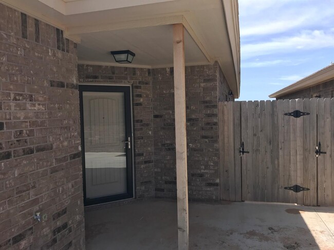 Building Photo - 1205 Preston Trail
