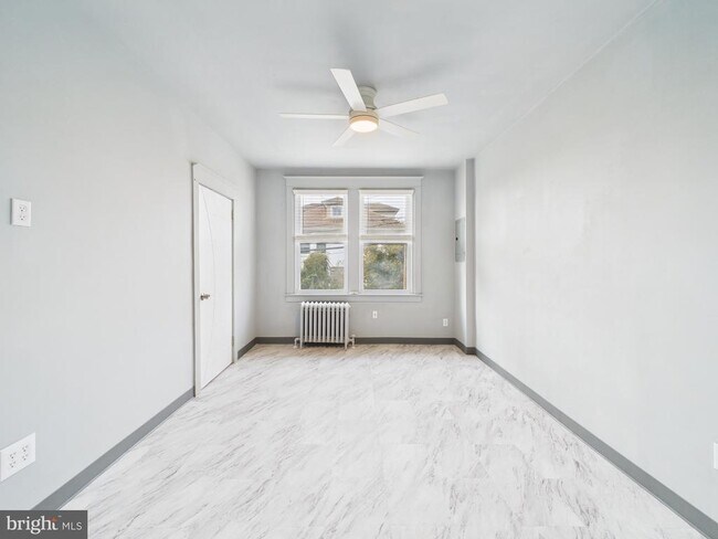 Foto del edificio - 246 S Fairview Ave