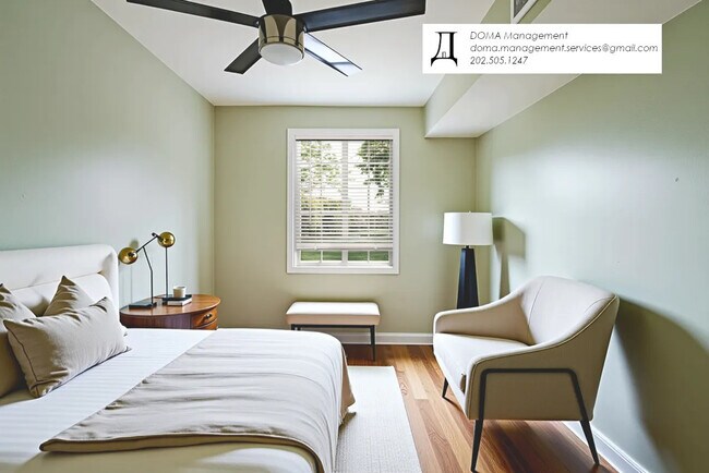 Foto del edificio - 1733 F St NE