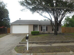 Building Photo - 3209 Chalmette Ct