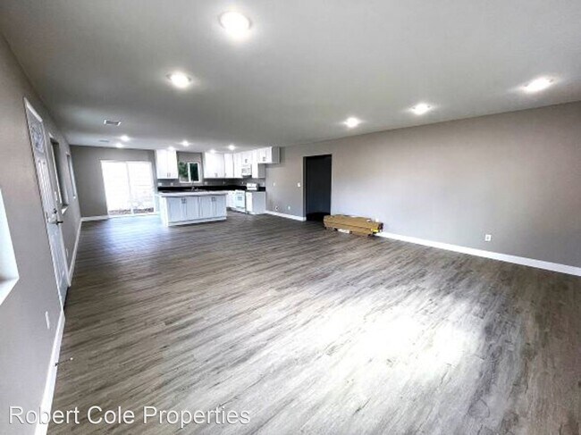Building Photo - 2 br, 2 bath House - 11011 Campbell Ave