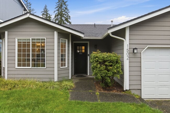 Building Photo - More Photos Coming Soon - Updated Rambler Near JBLM