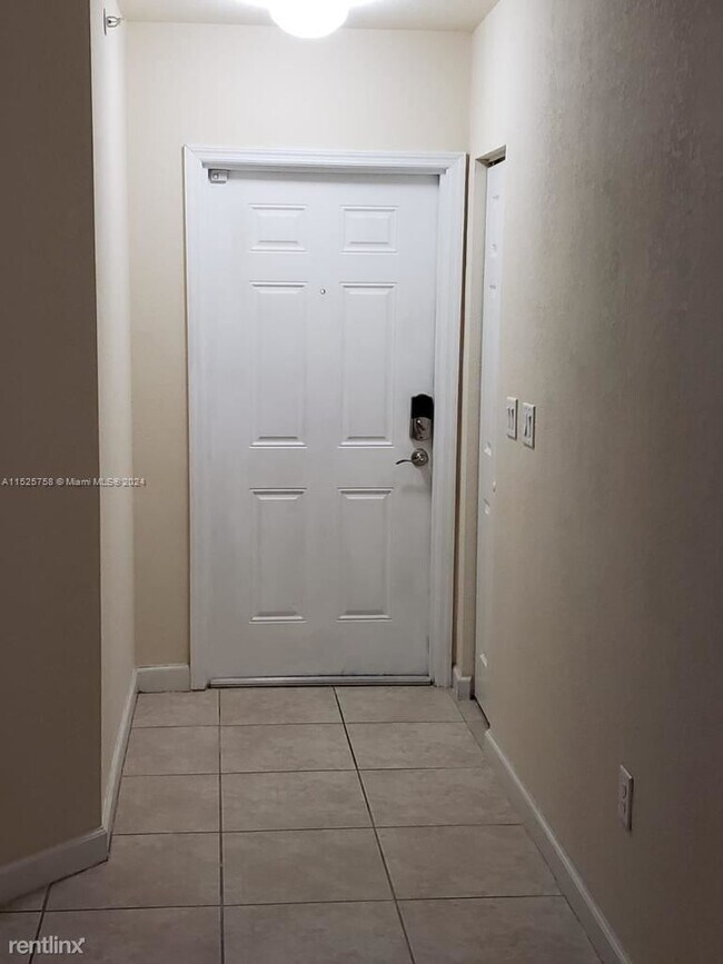 Building Photo - 3 br, 2 bath House - 22551 SW 88th Pl # 101-1