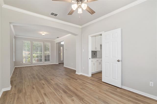Building Photo - 7849 Lake Meredith Way