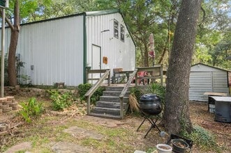 Building Photo - 182 Bay Dr
