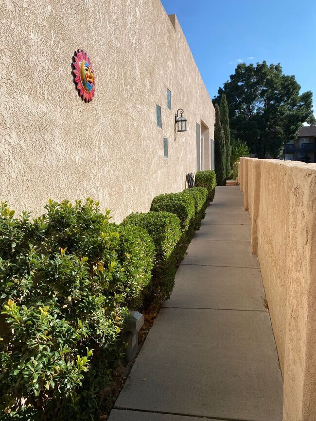 Foto del edificio - 2 Bedroom, 2 Bathroom Townhome near Montgo...