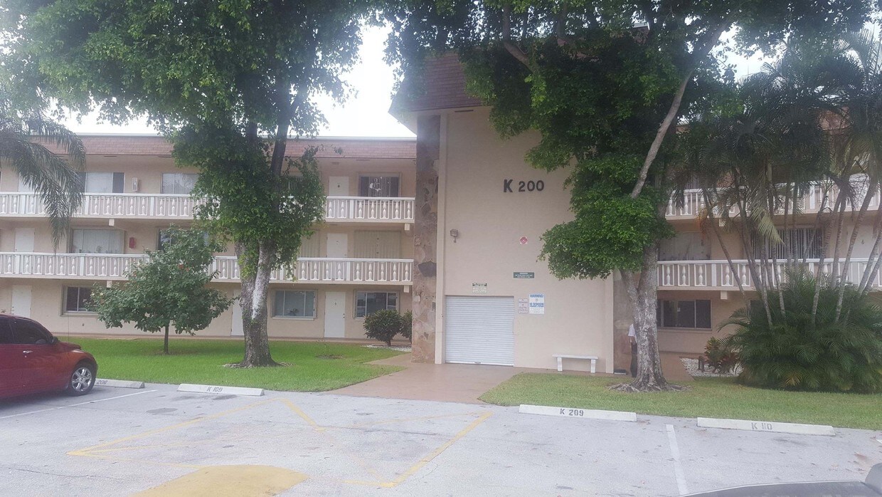 Foto principal - Village Green II