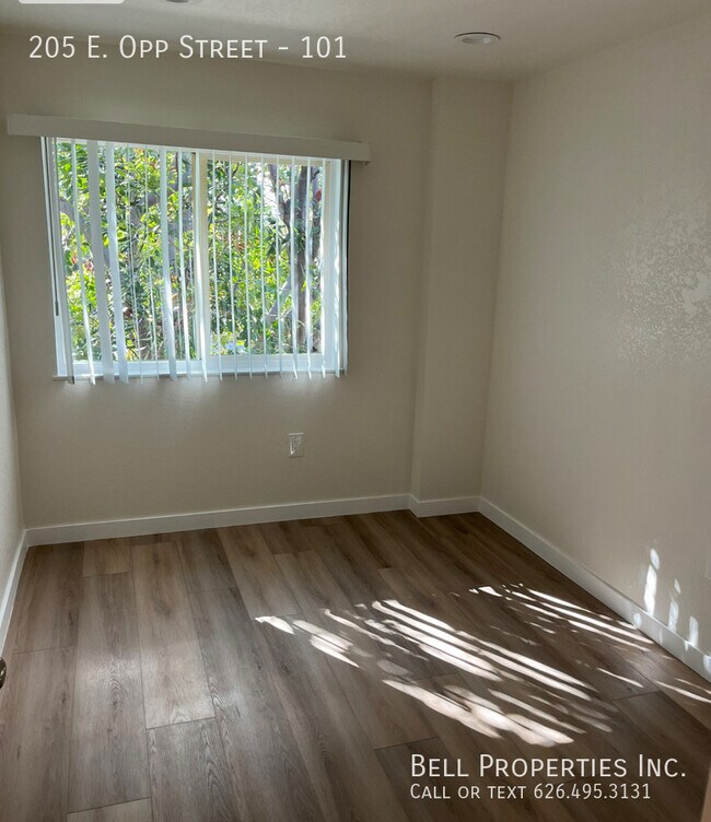 Foto del edificio - Beautiful Newly Renovated 3 Bedroom in Wil...