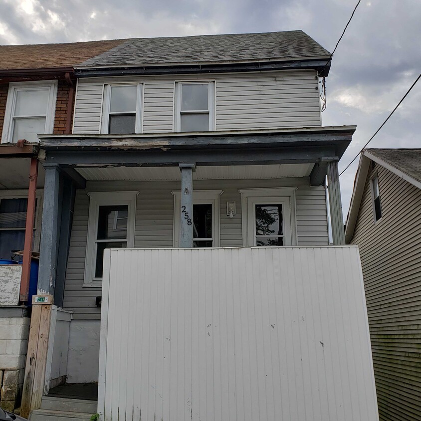 258 Brown St, Tamaqua, PA 18252 House Rental in Tamaqua, PA